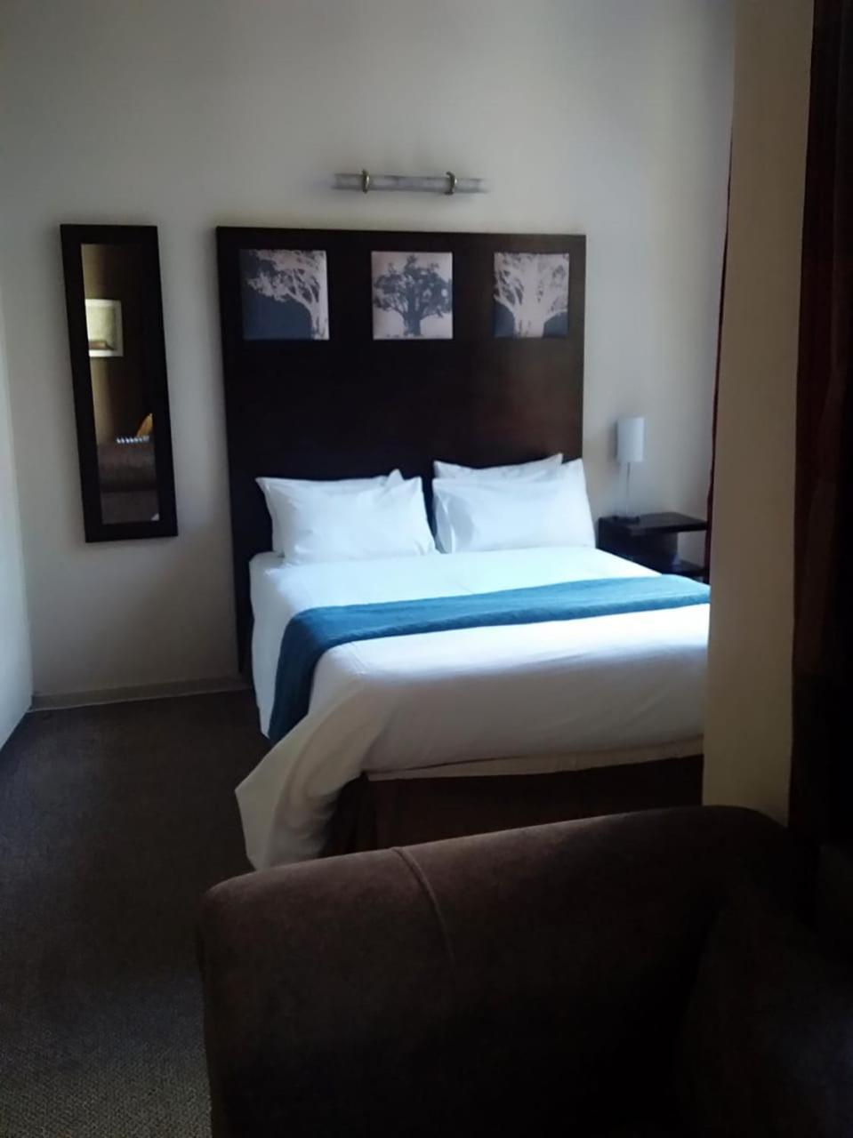 Mabungubwe Hotel Apartments - Home Away From Home Johannesbourg Extérieur photo