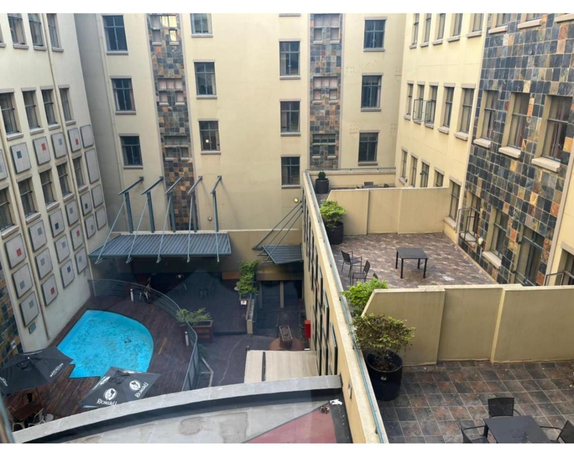 Mabungubwe Hotel Apartments - Home Away From Home Johannesbourg Extérieur photo