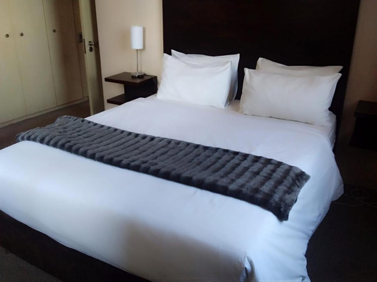 Mabungubwe Hotel Apartments - Home Away From Home Johannesbourg Extérieur photo
